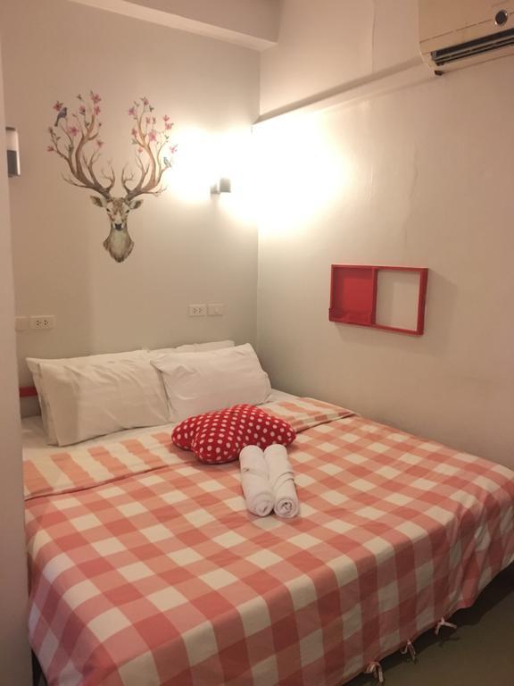 Jellybean Ezy Hostel Sathorn Banguecoque Exterior foto